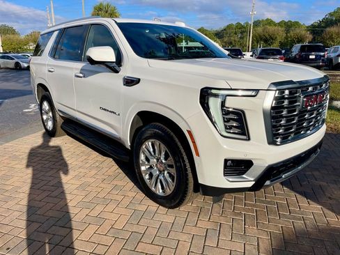 Used 2025 GMC Yukon Denali image 8