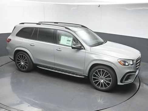 New 2026 Mercedes-Benz GLS 450 4MATIC image 42