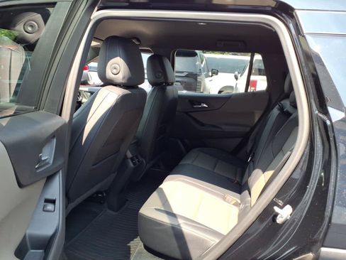 Certified 2025 Chevrolet Equinox LT w/ Convenience Package II AWD/4WD image 17