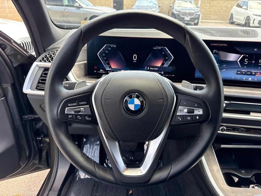 Used 2026 BMW X5 sDrive40i w/ Premium Package RWD image 25