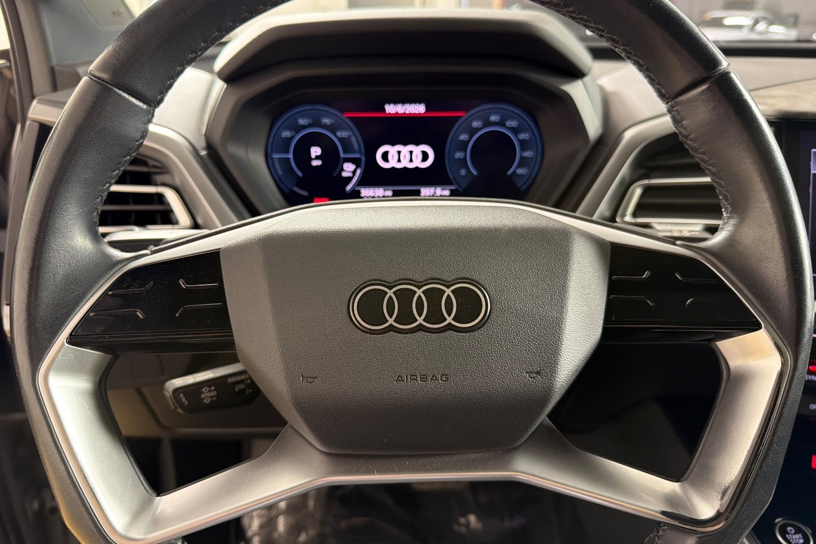 Certified 2023 Audi Q4 e-tron Premium Plus w/ Premium Plus AWD/4WD image 21
