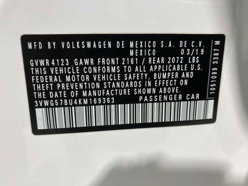 Used 2019 Volkswagen Jetta SEL Premium image 21