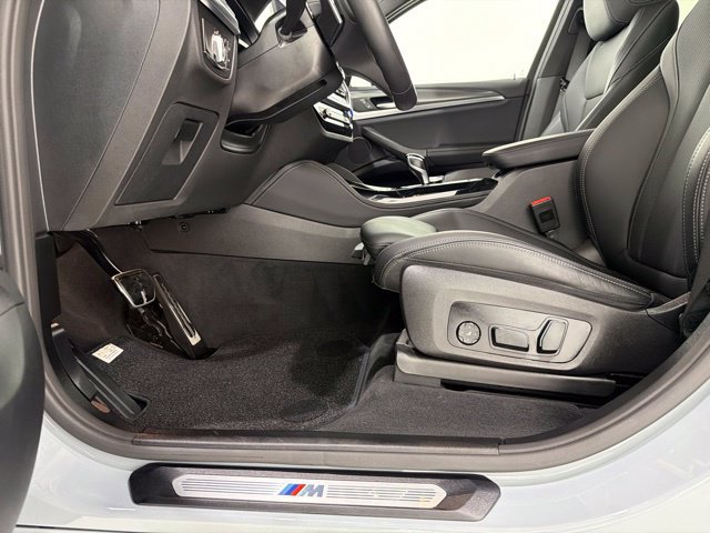 Certified 2024 BMW X4 xDrive30i w/ Premium Package AWD/4WD image 14
