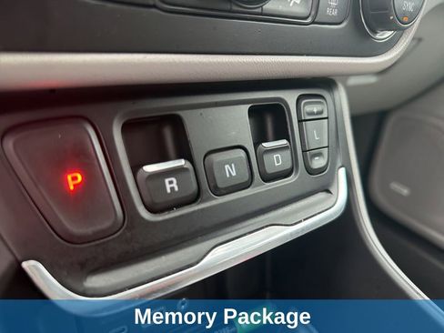 Used 2020 GMC Terrain SLT w/ Preferred Package FWD image 10