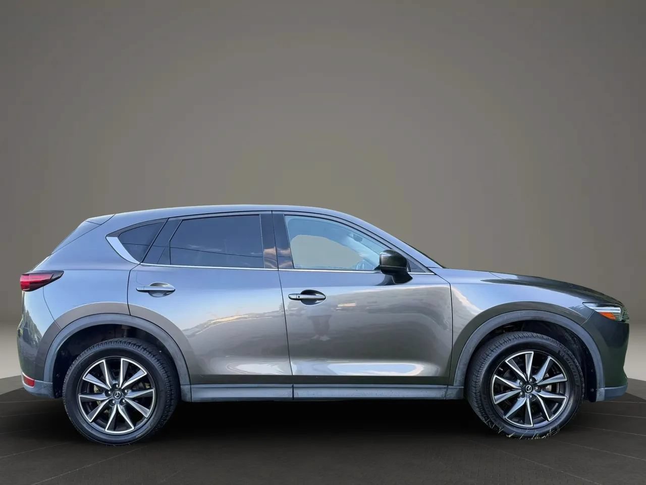 Used 2018 MAZDA CX-5 Grand Touring w/ Premium Package AWD/4WD image 6