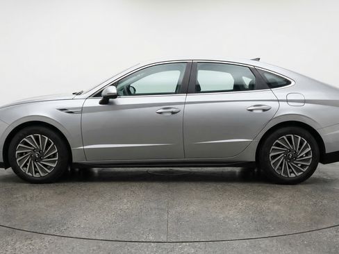 Used 2025 Hyundai Sonata SEL FWD image 5