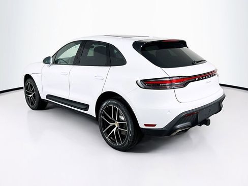 New 2026 Porsche Macan image 3