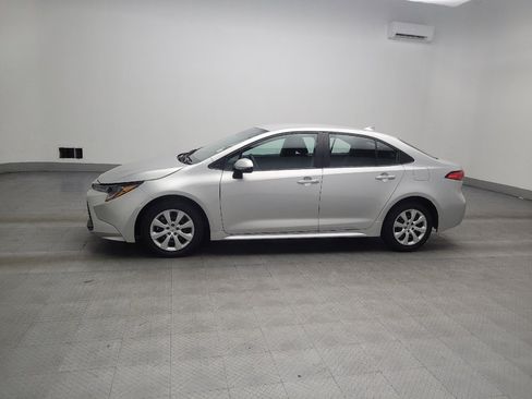 Used 2025 Toyota Corolla LE image 2