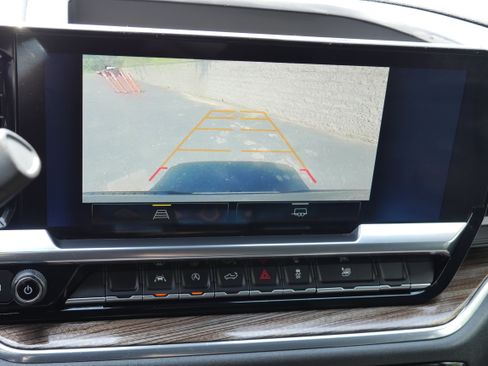 Certified 2023 Chevrolet Silverado 1500 LT AWD/4WD image 19