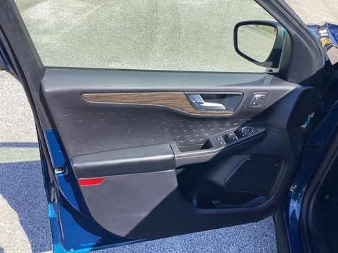 Used 2020 Ford Escape Titanium AWD/4WD image 27