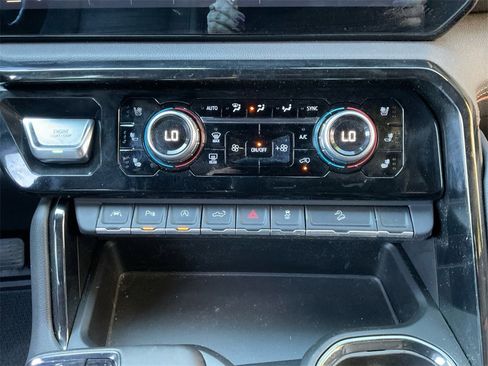 Used 2023 GMC Sierra 1500 AT4 w/ Technology Package image 25