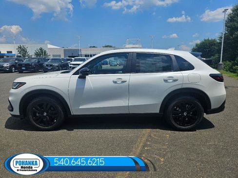 New 2026 Honda HR-V Sport image 2