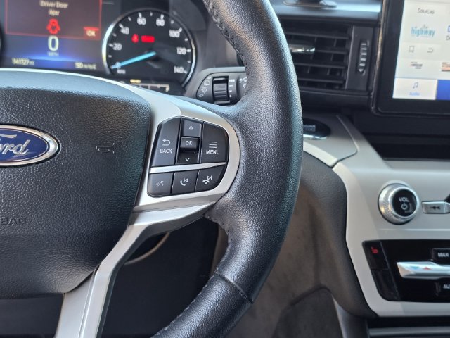 Used 2023 Ford Explorer XLT RWD image 27