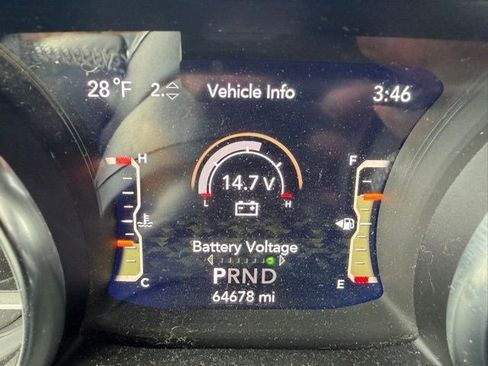 Used 2020 Jeep Wrangler Unlimited Sahara image 16