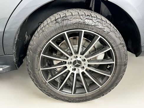 Used 2018 Mercedes-Benz GLE 350 4MATIC image 11