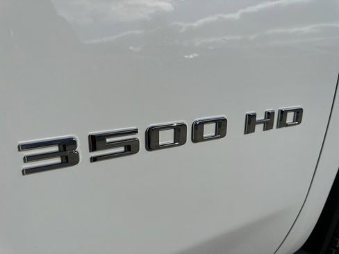 Used 2022 Chevrolet Silverado 3500 LTZ w/ LTZ Convenience Package image 35