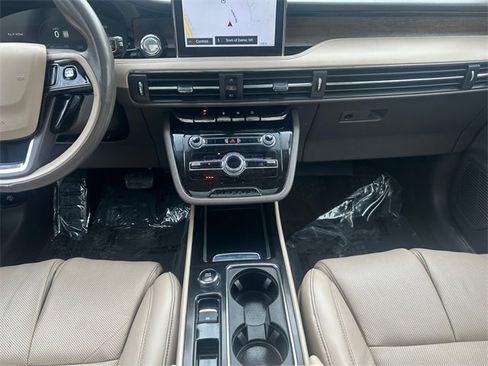 Used 2022 Lincoln Corsair Reserve w/ Equipment Group 201A image 11