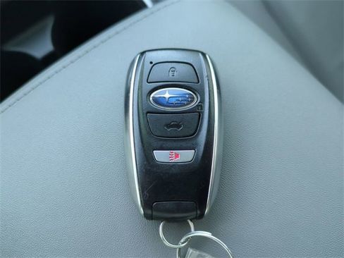 Used 2022 Subaru Outback Limited image 36