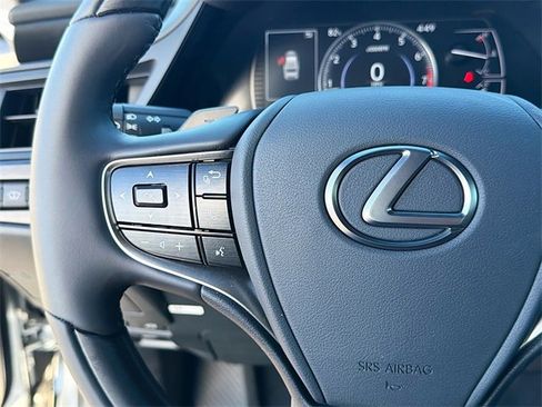 New 2025 Lexus ES 350 Ultra Luxury image 36