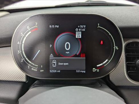 Used 2024 MINI Cooper 2-Door Hardtop image 19