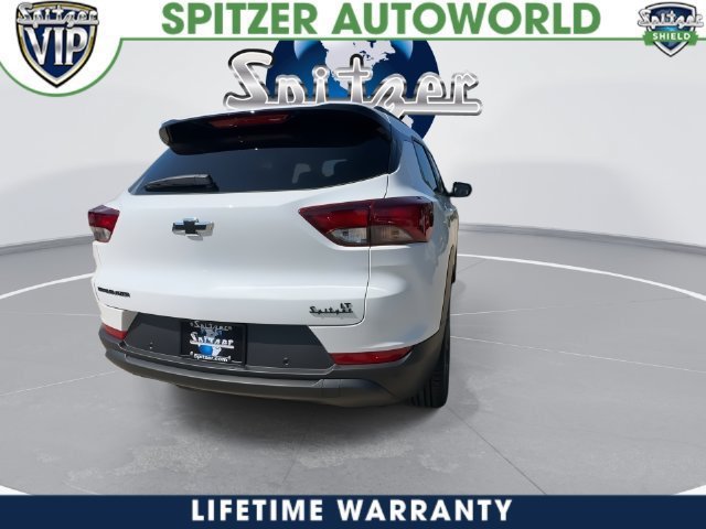 New 2026 Chevrolet TrailBlazer LT w/ Midnight Edition FWD image 8