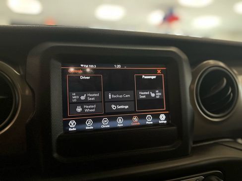 Used 2019 Jeep Wrangler Unlimited Sport S image 32