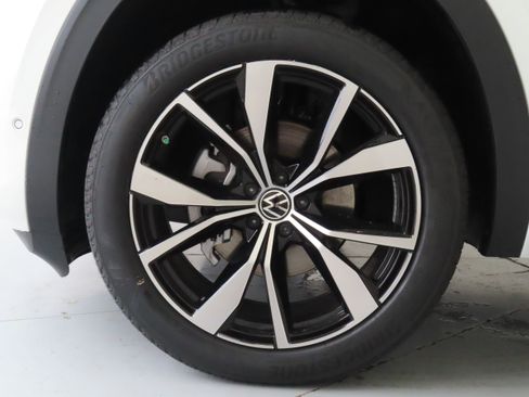 New 2026 Volkswagen Atlas SEL Premium R-Line AWD/4WD image 28