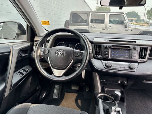 Used 2016 Toyota RAV4 XLE AWD/4WD image 3