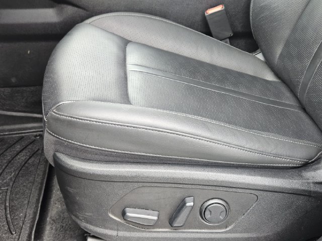 Used 2025 Kia Sorento SX AWD/4WD image 24
