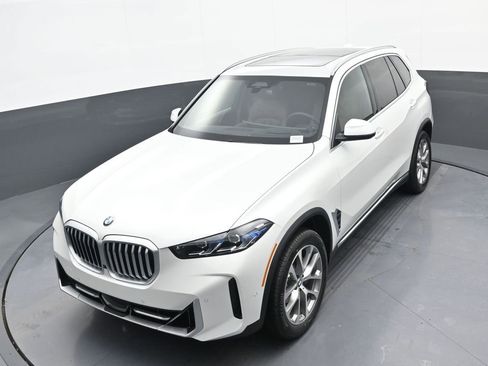 New 2026 BMW X5 xDrive40i AWD/4WD image 33