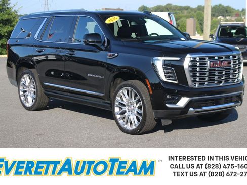 Used 2026 GMC Yukon Denali w/ Sun & Power Step Package AWD/4WD image 1