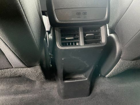 Used 2025 Chevrolet Equinox LT image 23