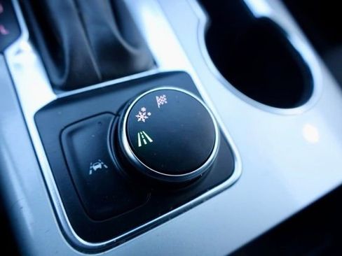 Used 2023 Chevrolet Blazer LT w/ Convenience Package image 9