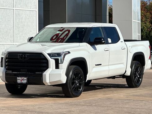 Used 2025 Toyota Tundra Limited image 8