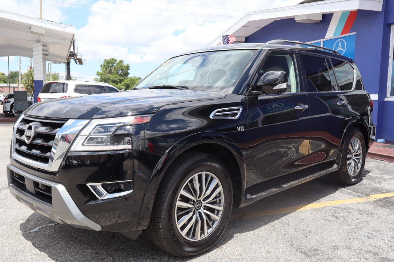 Used 2021 Nissan Armada SL w/ Captain's Chairs Package RWD image 6
