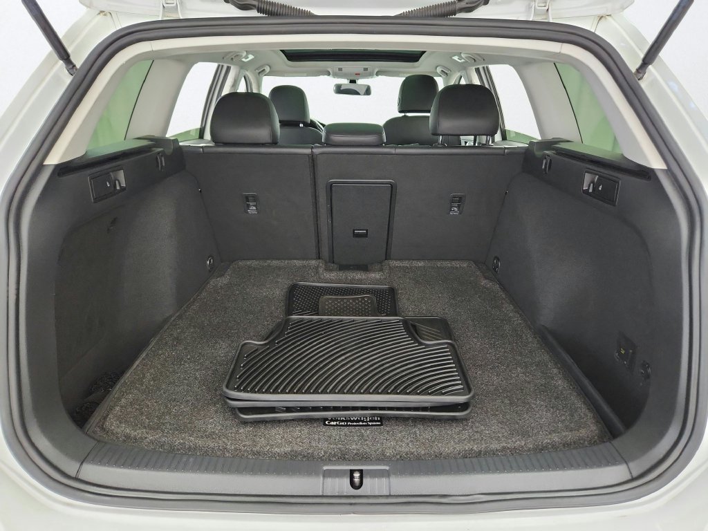Used 2019 Volkswagen Golf Alltrack S AWD/4WD image 33