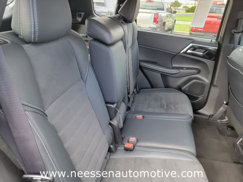 Used 2024 Mitsubishi Outlander Ralliart image 12