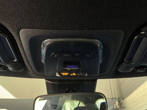 Used 2024 Toyota Corolla SE FWD image 16