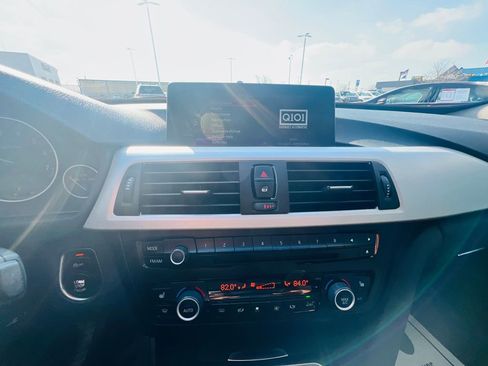 Used 2014 BMW 328i Gran Turismo xDrive image 23