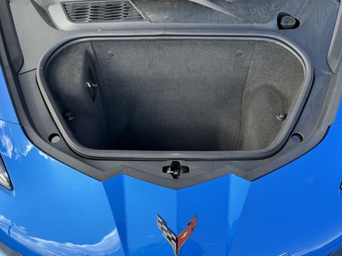Used 2025 Chevrolet Corvette Z06 RWD image 32