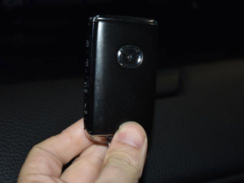 Used 2024 MAZDA CX-90 3.3 Turbo w/ Premium Package image 18