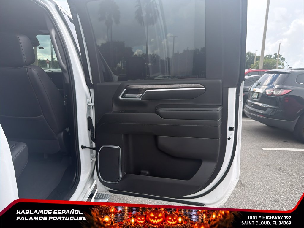 Used 2025 Chevrolet Silverado 2500 LTZ w/ LTZ Premium Package AWD/4WD image 27