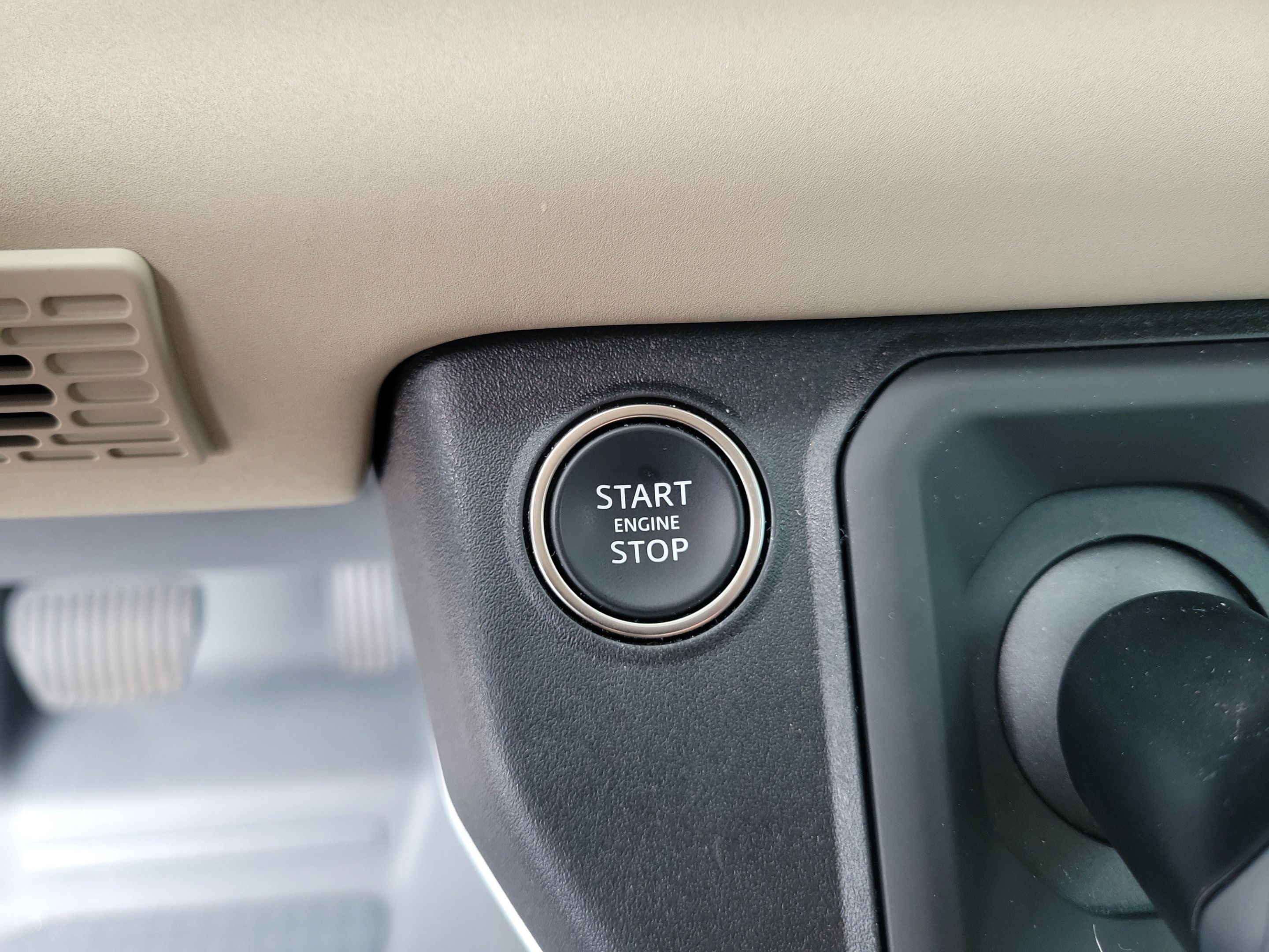 Used 2023 Land Rover Defender 110 S AWD/4WD image 29