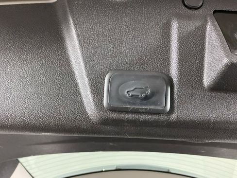 Used 2014 Chevrolet Traverse LT AWD/4WD image 31