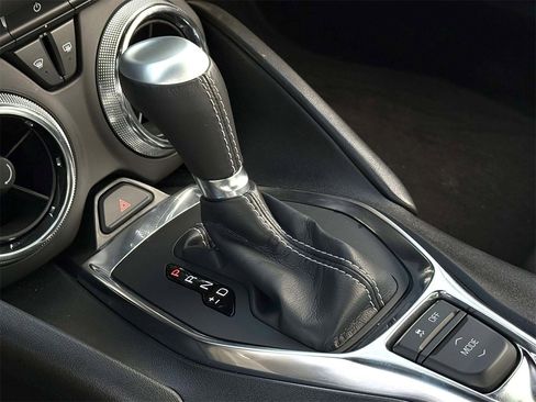 Used 2023 Chevrolet Camaro LT w/ Technology Package image 22