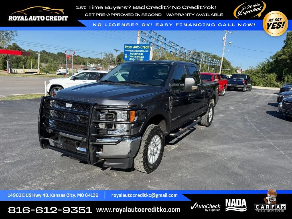 Used 2017 Ford F250 XL w/ STX Appearance Package AWD/4WD image 3