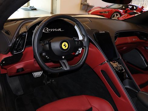 Used 2021 Ferrari Roma RWD image 42