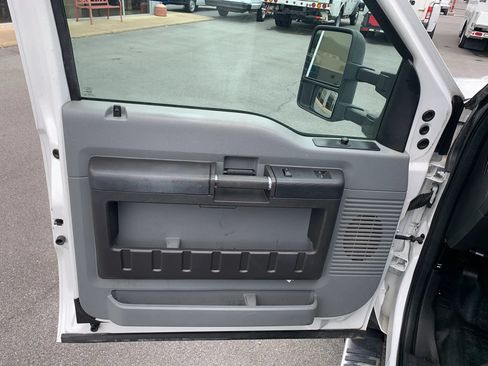 Used 2015 Ford F450 XL w/ Power Equipment Group AWD/4WD image 9