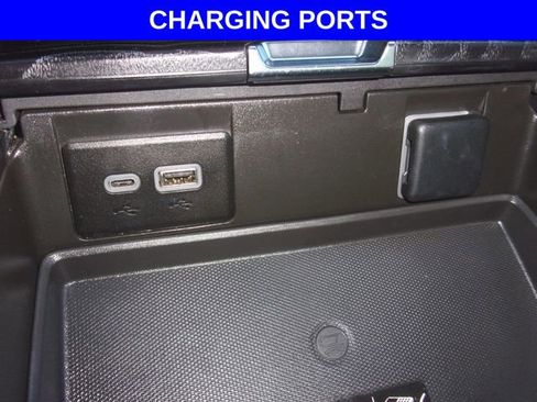 Used 2024 GMC Yukon Denali w/ Advanced Technology Package image 14