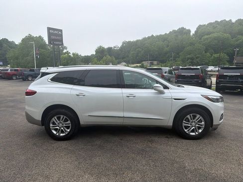 Used 2018 Buick Enclave Premium AWD/4WD image 2